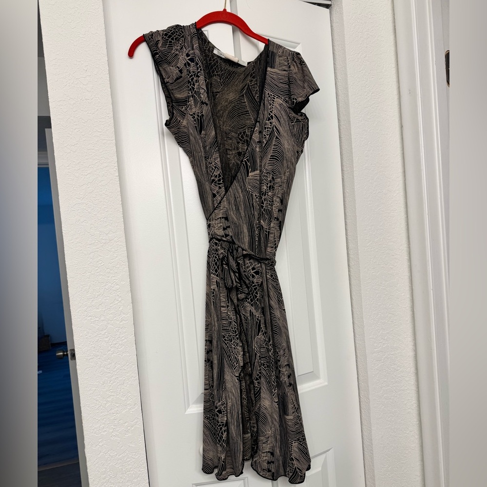 Max Studio wrap dress size large